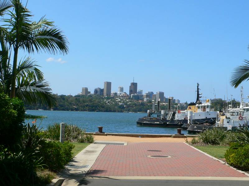 Generous one bedroom apartment in Colgate Picture 3