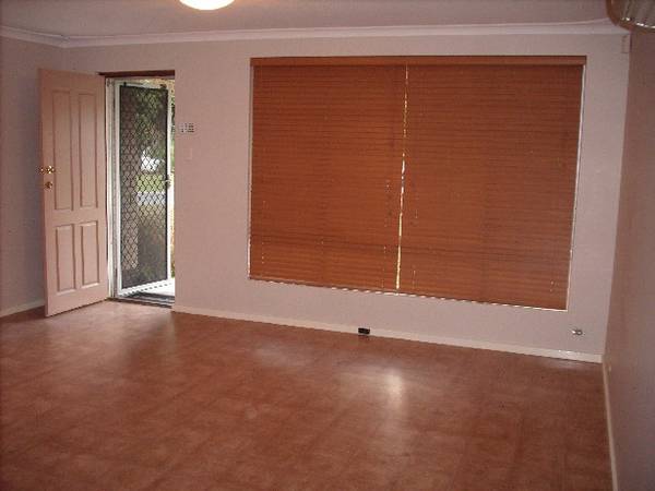 3 Bedroom, 1 Bathroom home Picture 2