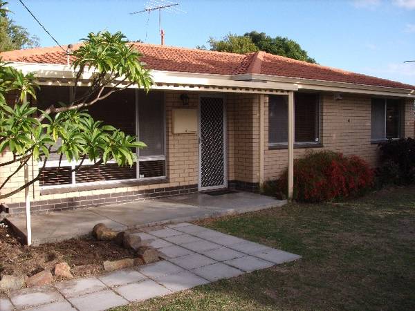 3 Bedroom, 1 Bathroom home Picture 1