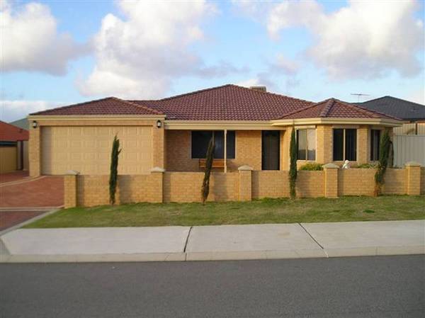 NEW TO MARKET Picture 1