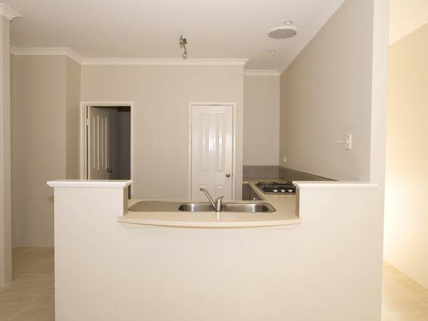 MAGIC COTTAGE Picture 3