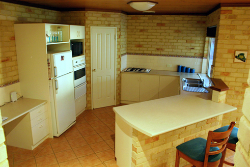 NEW TO MARKET! Picture 2