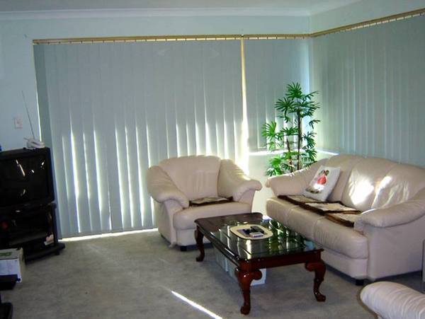 NEW TO MARKET! Picture 2