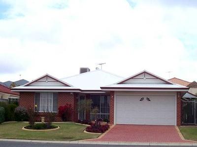 SIMPLY STUNNING! Picture