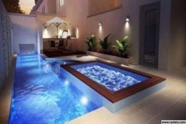 LUXURY LIVING Picture 2