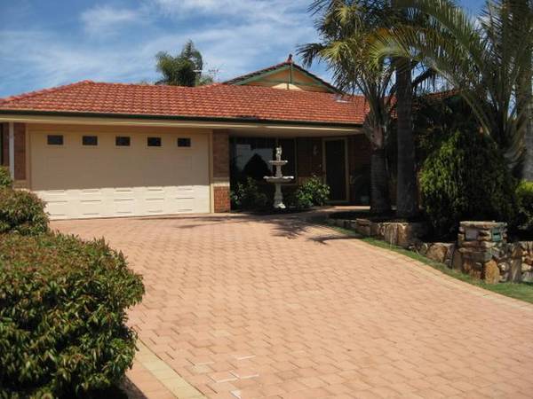 NEW LISTING!!! Picture