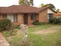 Close to TAFE, schools, shops & Transport Picture