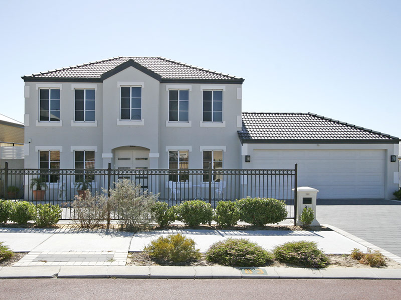 DOUBLE STOREY DELIGHT! Picture 2