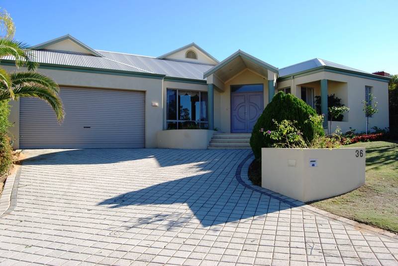 Located in Prestigious Woodvale Waters Picture 2