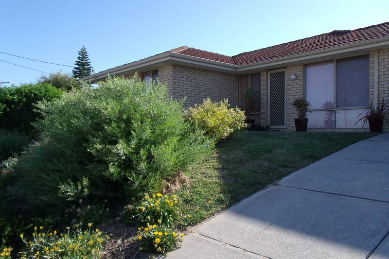 Close to Transport, Shops & Schools Picture 1