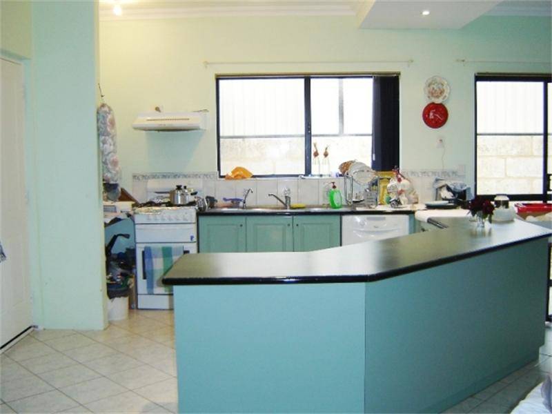 SOMERLY STEAL! Picture 2