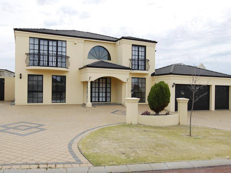 AUCTION THIS SATURDAY - 12 NOON! Picture 2