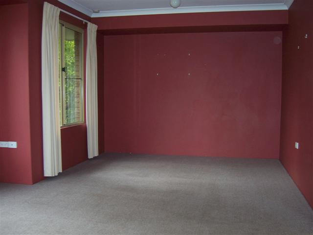 Close to Schools, Transport & Shops Picture 2