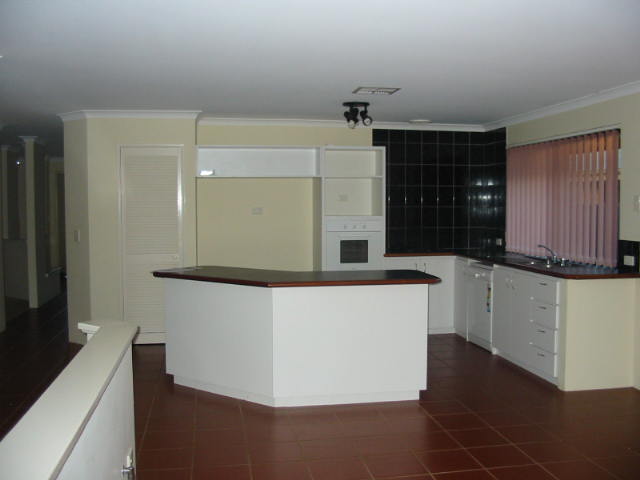 Walk To Hillarys Beach and Park Picture 2