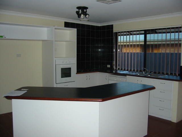 Walk To Hillarys Beach and Park Picture 3