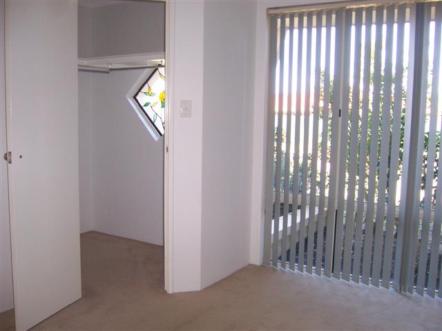 Well Presented Home Lawn Mowing Included Picture 3