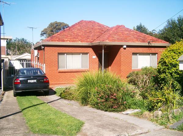 LARGE LIVING AREAS Picture 1