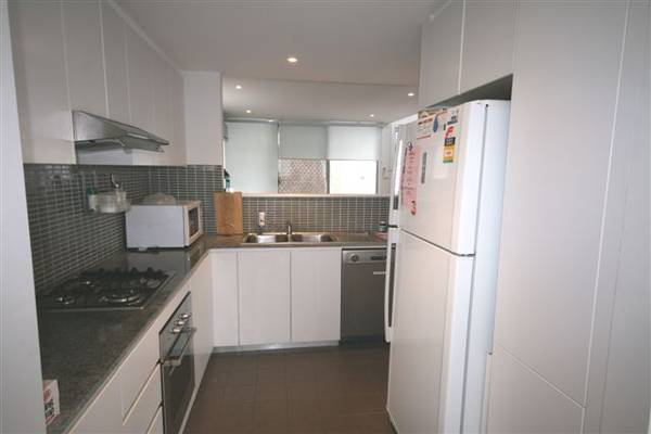 ULTRA MODERN Picture 2