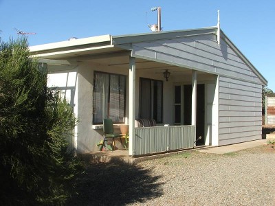 Country Setting - 9 Acres of Land - Cosy Home Picture