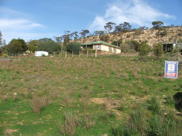 Build on and enjoy the River Murray! Picture