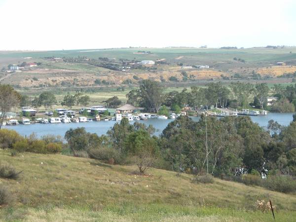 Quality Spacious Home & Location - River Views Picture