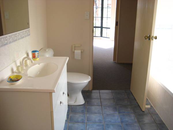 Lovely 3 bedroom home Picture Lovely 3 bedroom home Picture