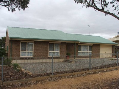 Easy To Live In, Easy To Rent - Neat Brick Home Picture