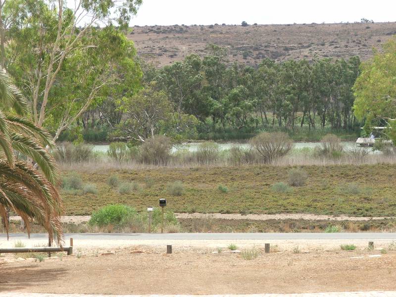 Build On and Enjoy The River Murray! Picture 2
