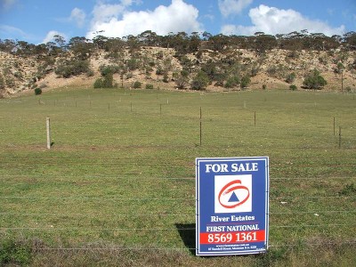 Riverside Acreage - Your New Project Awaits! Picture