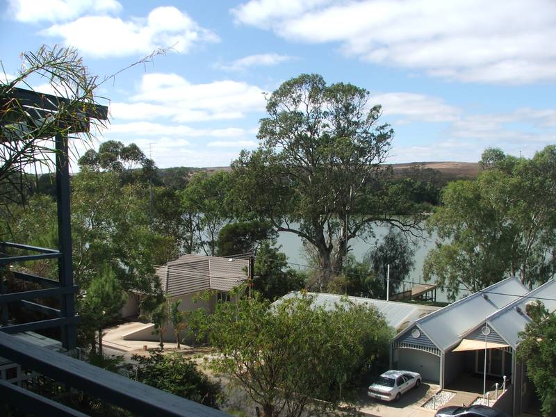 PRIVACY & GORGEOUS VIEW - IT'S PERFECT FOR YOU Picture 2