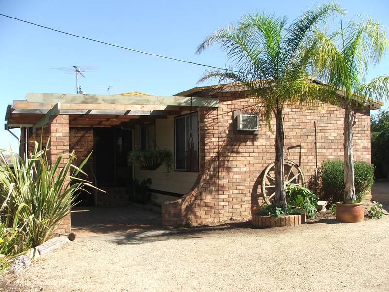 INVEST, RESIDE, RETIRE - A SOUGHT AFTER LOCATION Picture 1