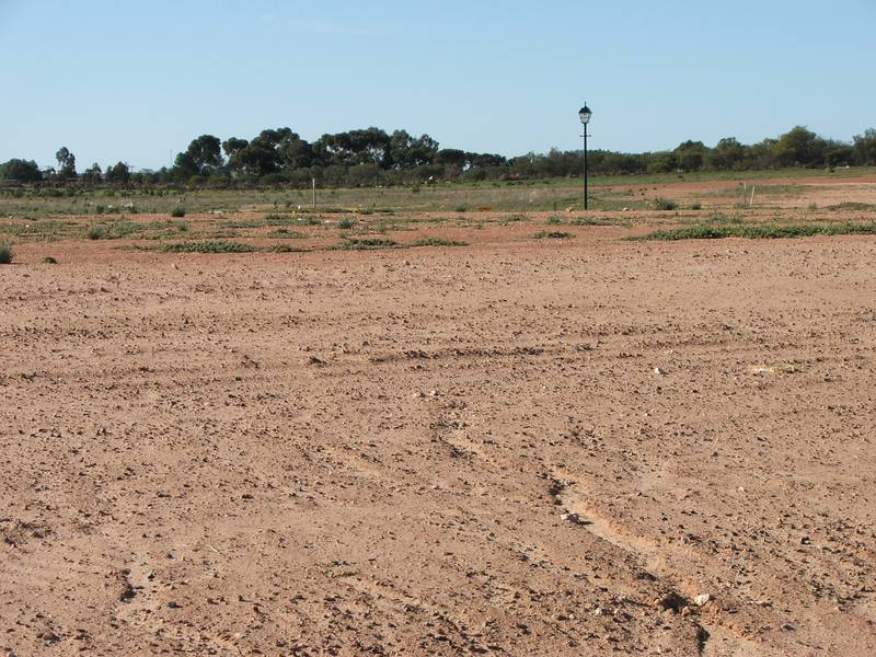 DESIGN YOUR NEW HOME & BUILD WITH QUALITY HOMES SURROUNDING Picture 1