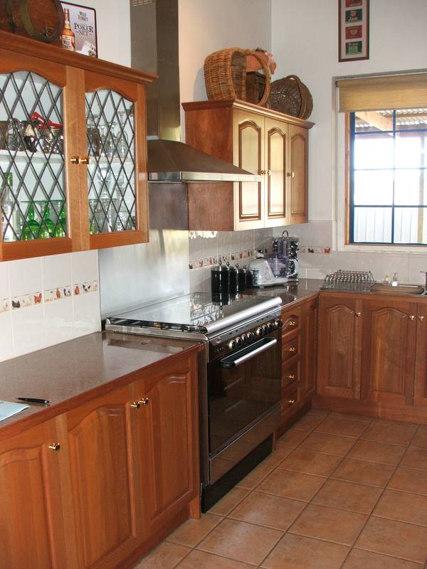 BIG ON STYLE - PRESENTED WITH A TOUCH OF CLASS! Picture 3