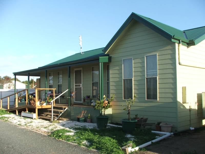 RESIDE, RETIRE, HOLIDAY OR RENT - EITHER WAY ITS MONEY WELL SPENT Picture 1