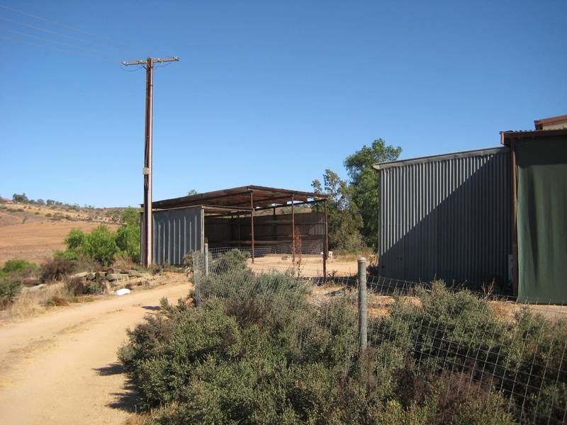 Gorgeous river countryside views Picture 2