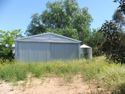 CENTRAL BUILDING BLOCK FOR YOUR NEW HOME - SHED ALREADY DONE Picture CENTRAL BUILDING BLOCK FOR YOUR NEW HOME - SHED ALREADY DONE Picture