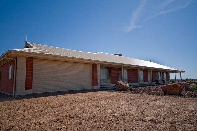 BEAUTIFUL MODERN HOME - BEAUTIFUL VIEWS Picture