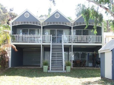 "The Boat House" - Stunning Modern Riverfront Lucrative Ongoing Income Picture "The Boat House" - Stunning Modern Riverfront Lucrative Ongoing Income Picture