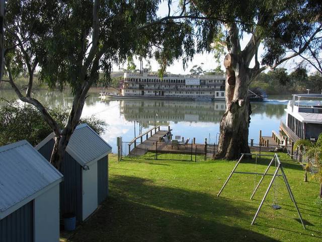 "The Boat House" - Stunning Modern Riverfront Lucrative Ongoing Income Picture 2