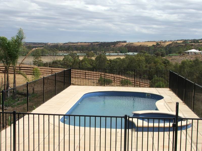 It's a Fantastic Way of Life !! Picture 1