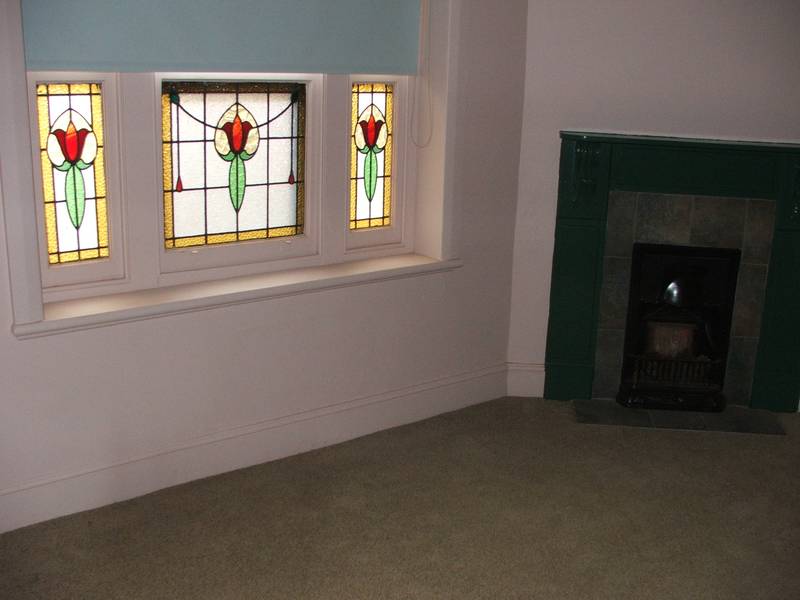 Solid 2 bedroom home close to Main Street Picture 2