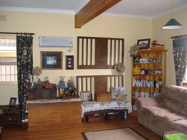 Charming Family Home Picture 2