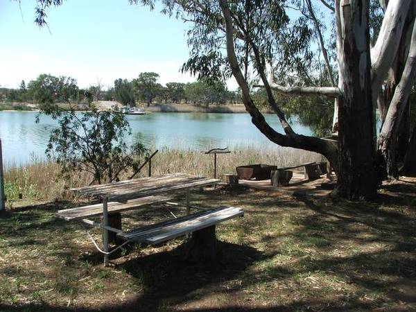 It's All About The Great River Location Picture 3