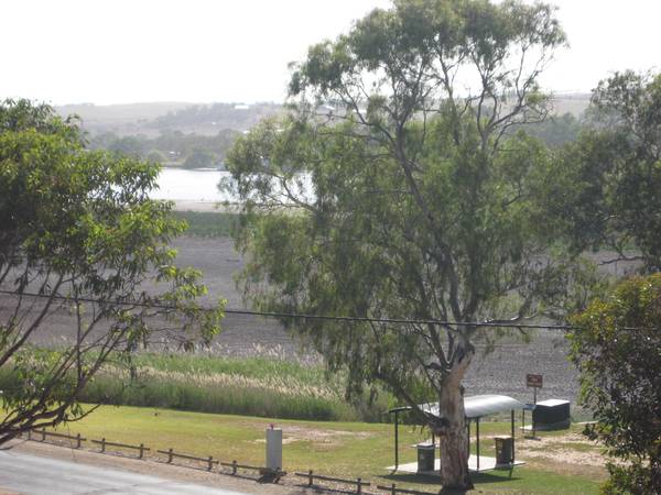 Peaceful River views Picture 2
