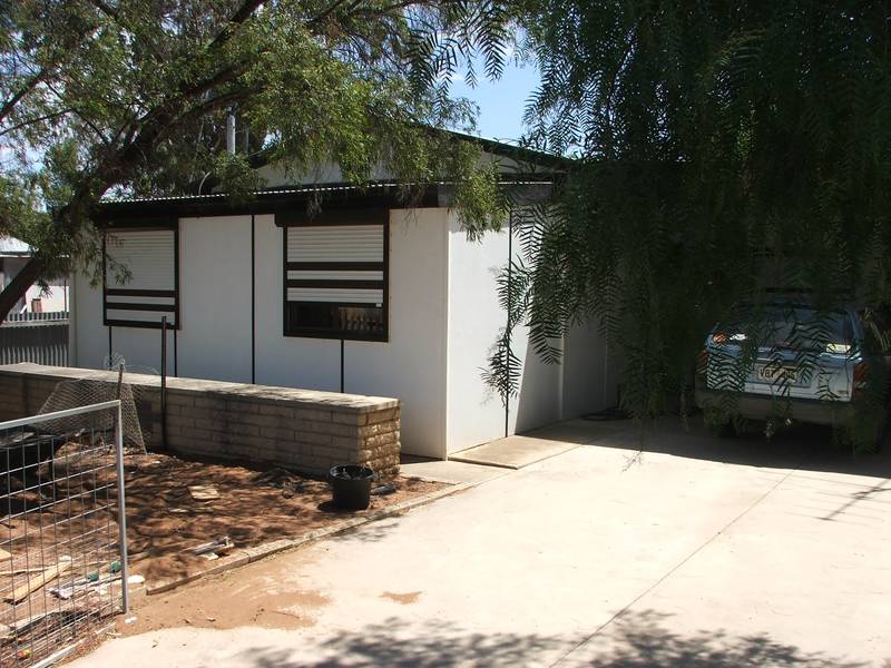 Neat Low Priced Home in Cosy River Town Picture 1