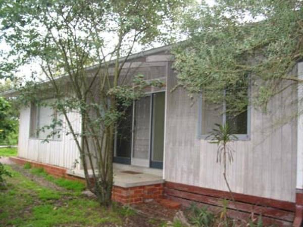 Neat & Petite!!! Picture 1