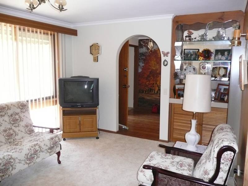 Fabulous Location! Picture 3