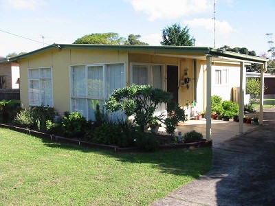COSY COTTAGE Picture