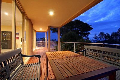 LUXURY LIVING - ON THE BEACH Picture