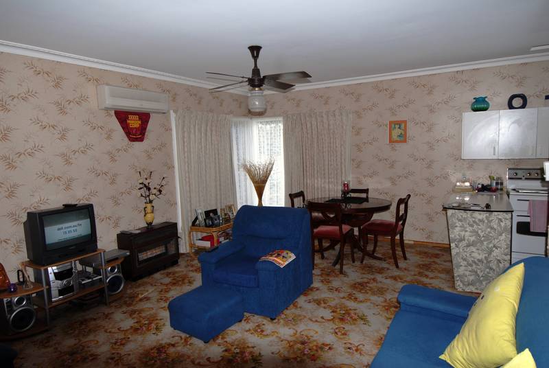 COTTAGE BY THE SEA - LITERALLY Picture 2